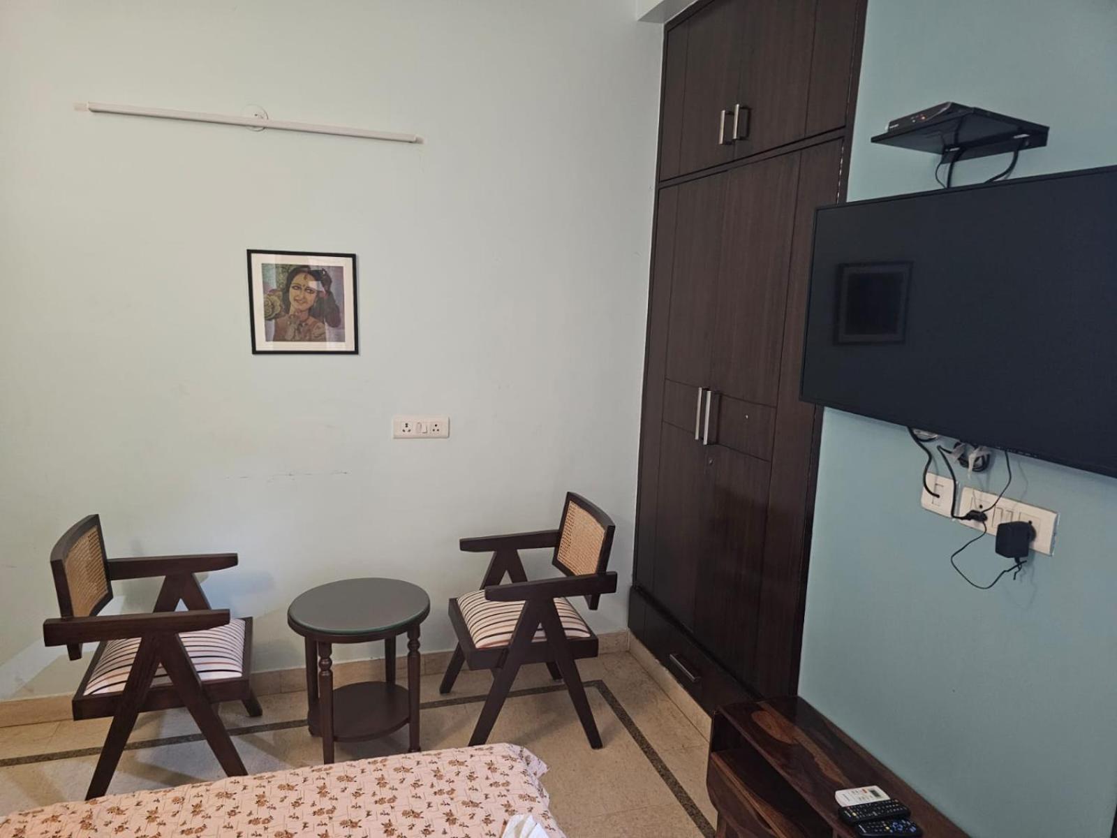 Sky Bloom Luxury Homestay Nueva Delhi Exterior foto